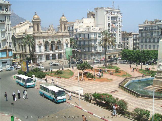 ORAN VOYAGE 2009 PLACE D ARMES DSCF2089.JPG